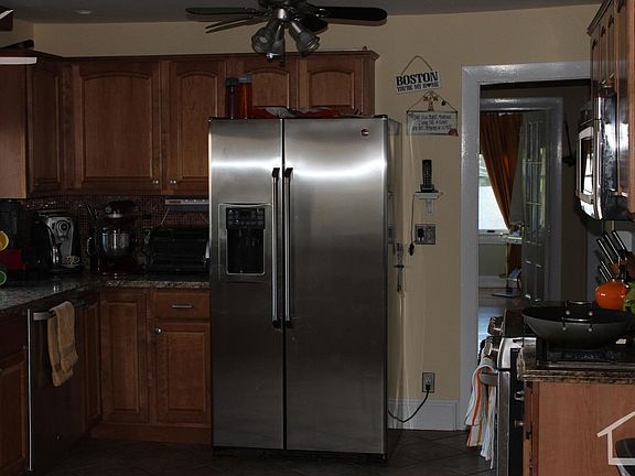 3rd image of 41 Donnybrook Rd Fl 2nd