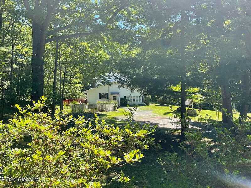 2nd image of 82 Lockrow Road