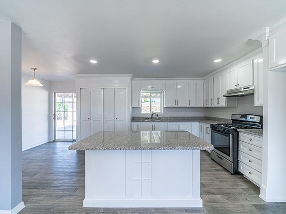 4th image of 5037 Knox Dr