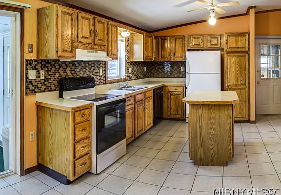 2nd image of 1319 Blandina St