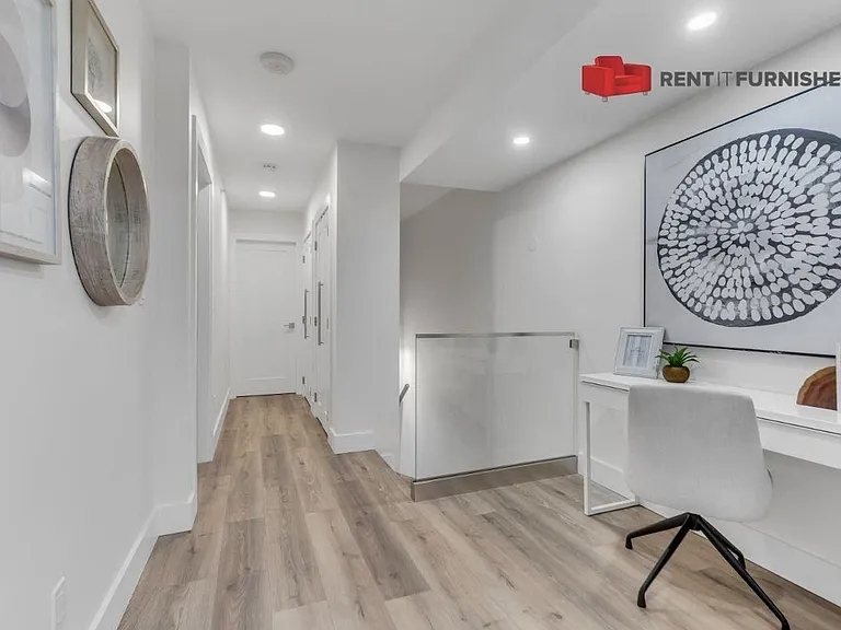 1125 Homer St — Photo 16