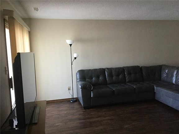 5th image of 1204 49th St Unit 6