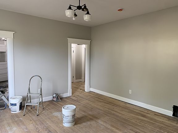 2nd image of 519 S 11th St