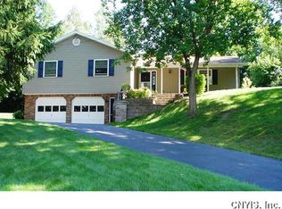 525 Tuscarora Rd, Chittenango, NY 13037