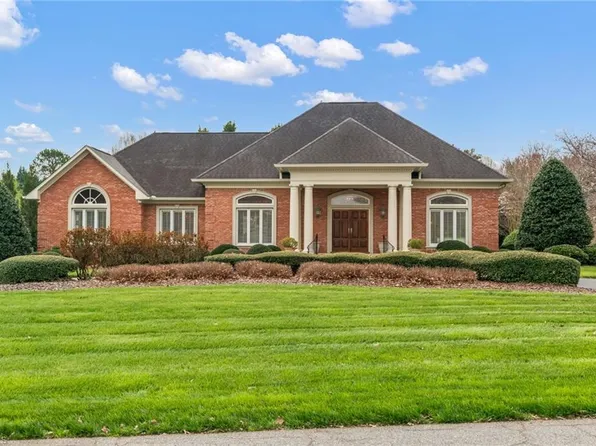 722 Dorado Cir, High Point, NC 27265