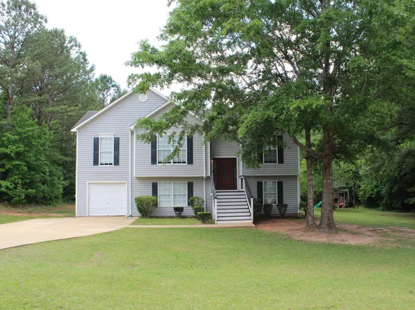 421 Hampton Green Dr, Lagrange, GA 30240