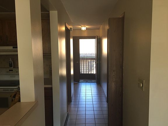 3rd image of 2339 Riverfront Pkwy