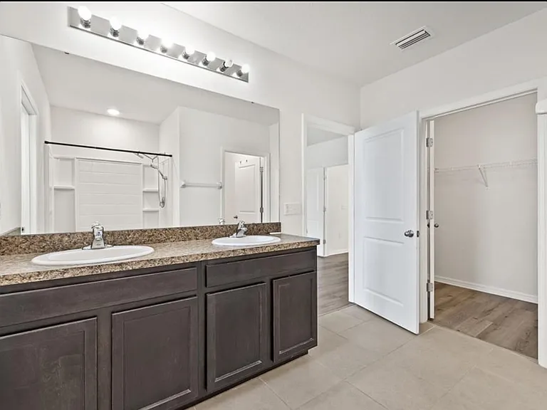 8107 Bilston Village Ln — Photo 21