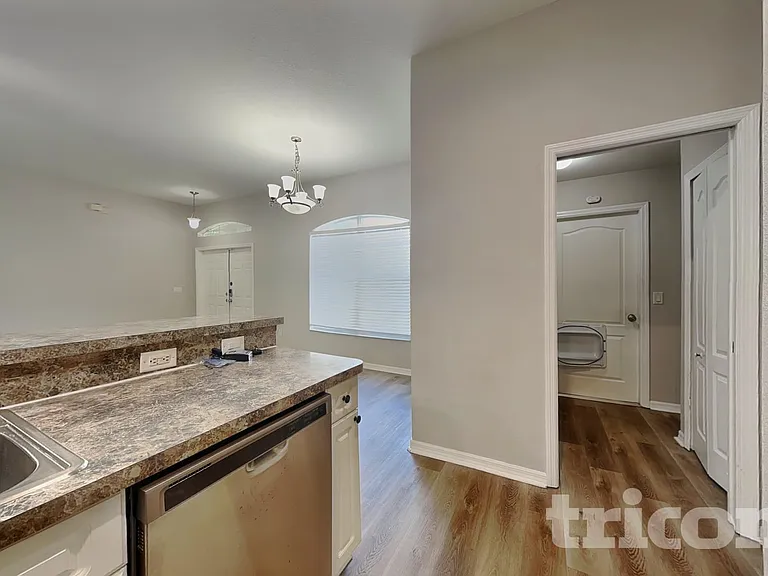 4251 Galvin Ln — Photo 6