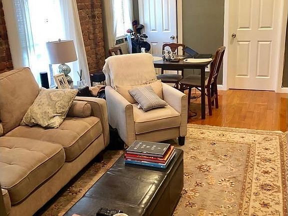 2nd image of 215 E 76th St APT 3A