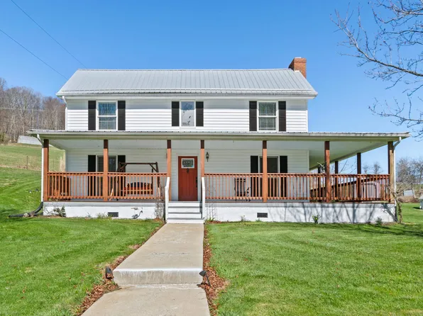 588 Shepherds Pl, Galax, VA 24333