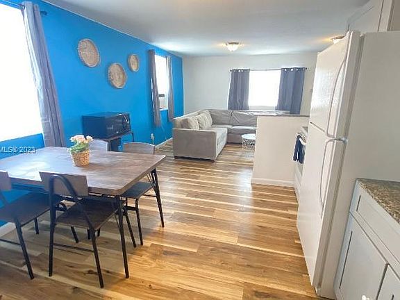 5th image of 1337 NW 77th St #11
