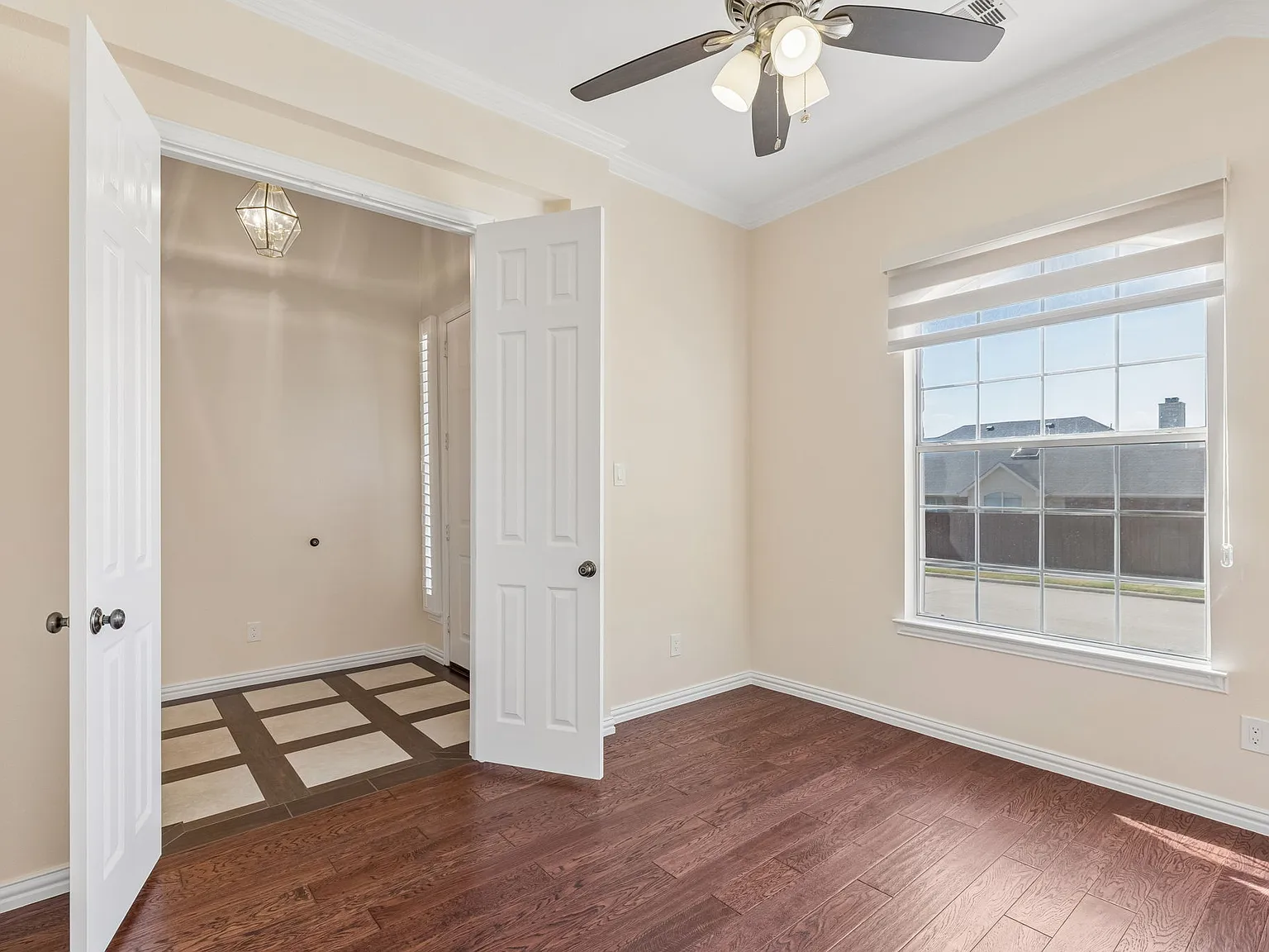 3 bed, 2014 sqft, $3,150 — Photo 2