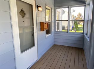 28 Border St, West Warwick, RI 02893