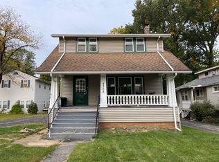 4368 W 227th St, Fairview Park, OH