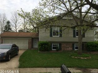 916 Brightfield Ct, Ballwin, MO 63021