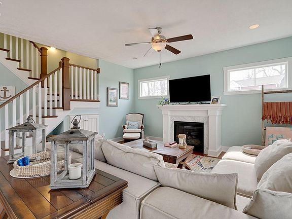 5th image of 172 Cove Court Dr