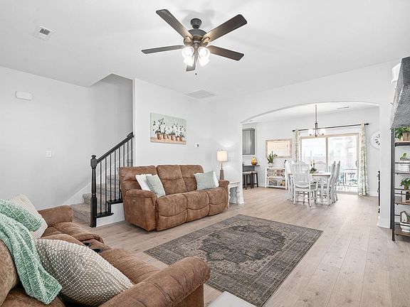 3rd image of 1457 Kingbird Dr