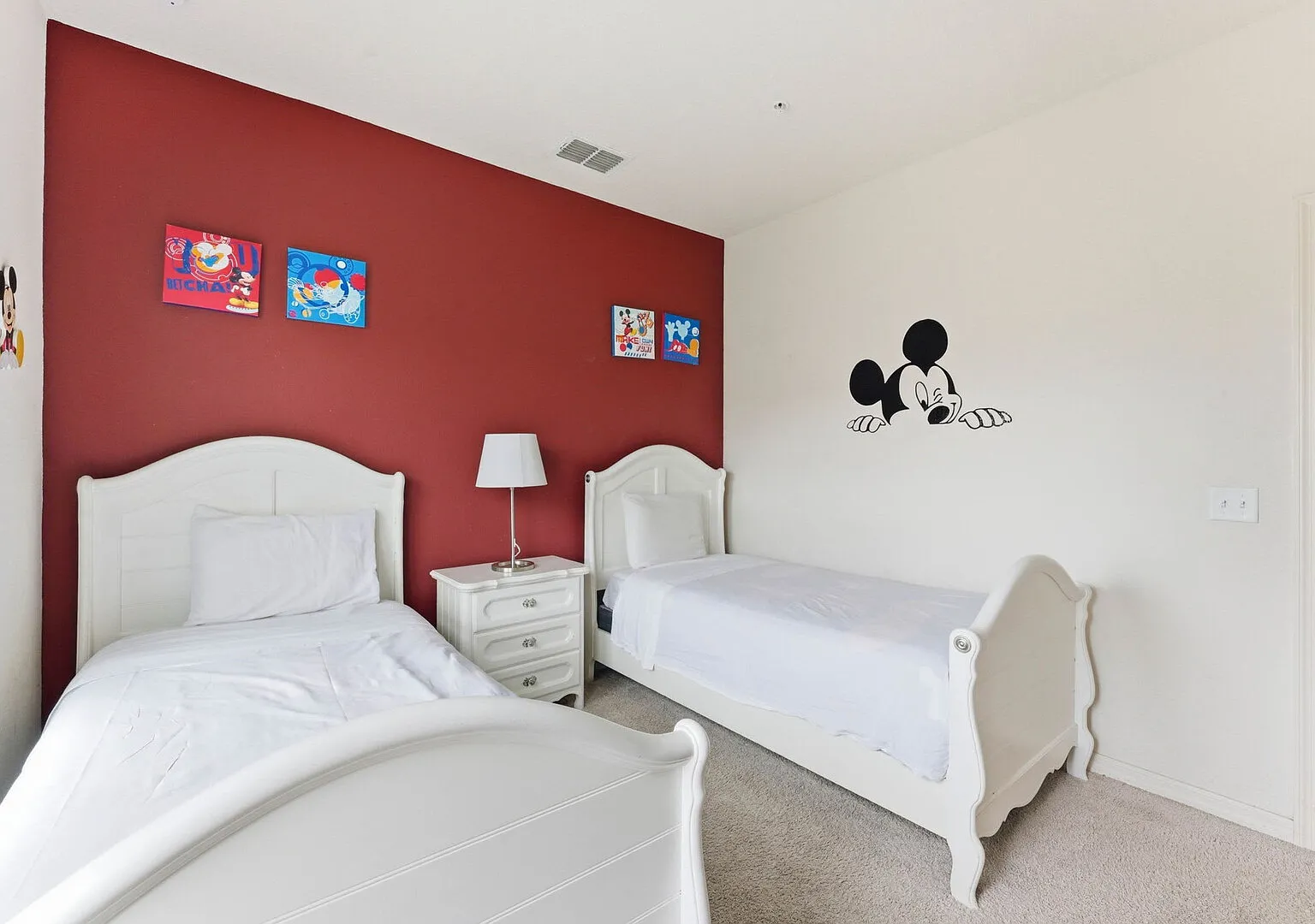 Family 4BR Stay Near Orlando Parks — Photo 4