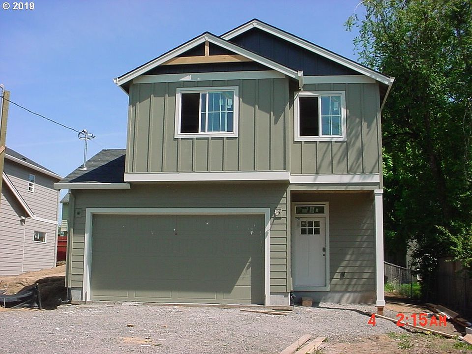 2nd image of 422 SE Kelly Ave