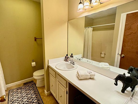 4th image of 1064 Tatesbrook Dr