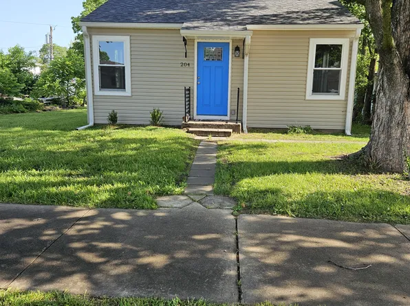 204 W McPherson St, Knob Noster, MO 65336