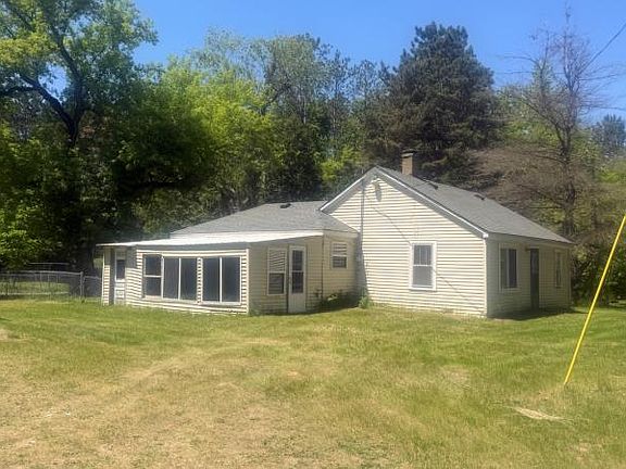 4th image of 2540 Chambers Rd