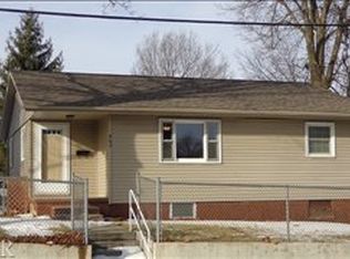 403 S Morris Ave, Bloomington, IL