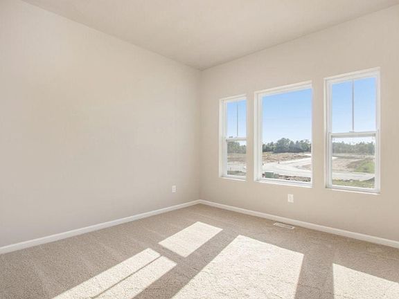 5th image of 9284 Big Leaf Dr