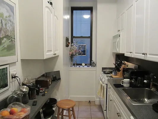 Rented by Stonecrest Realty | media 3