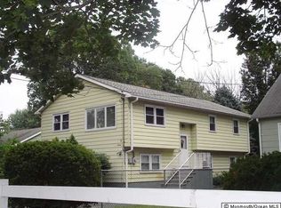 16 E 3rd St, Howell, NJ 07731