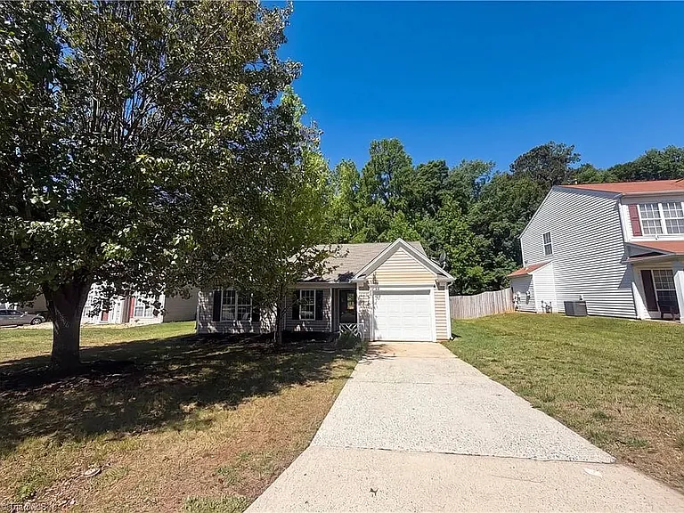 4235 Nestleway Ct #4235 — Photo 2