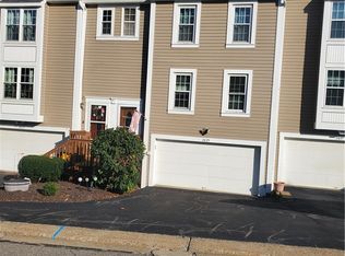 2635 Hunters Point Dr, Wexford, PA 15090