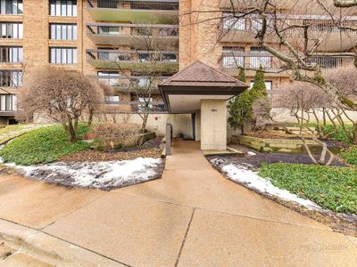 3801 Mission Hills Rd APT 403, Northbrook, IL, 60062