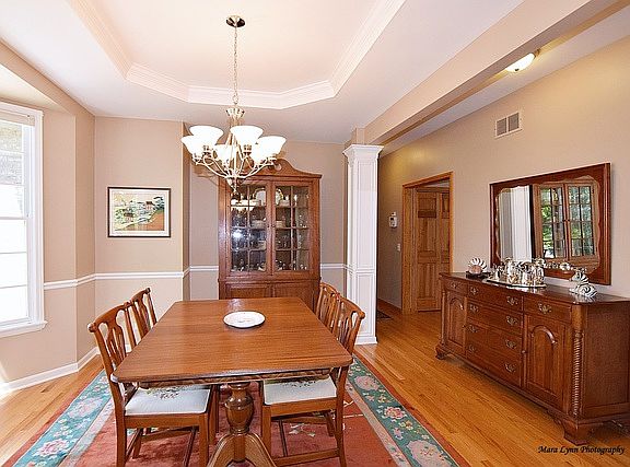 4th image of 34 N Daniels Dr