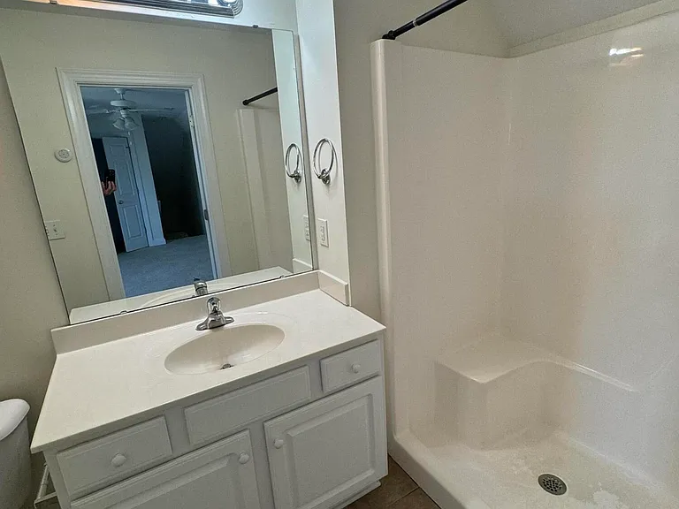 1052 Stonebridge Ln — Photo 20