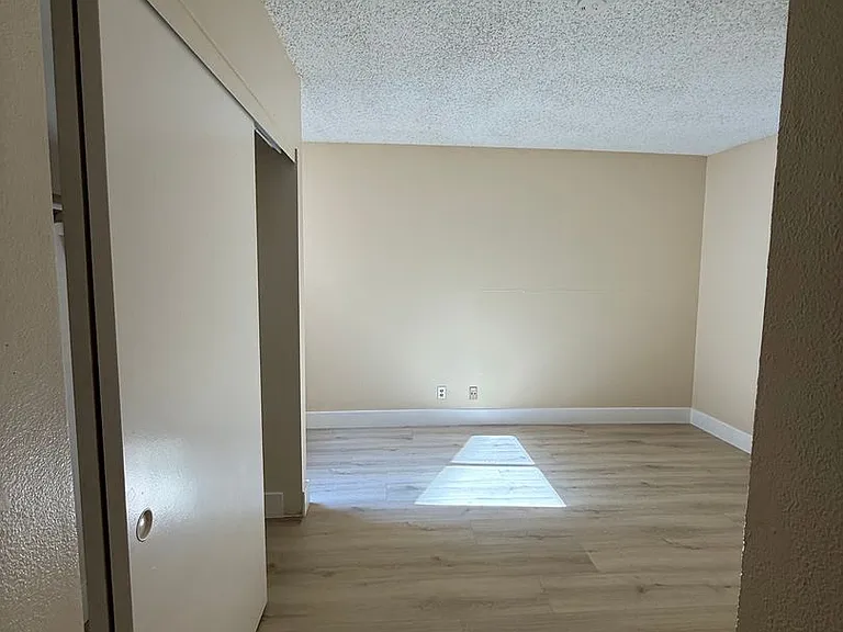 807Bunk — Photo 33