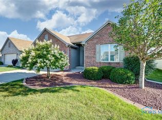 6844 Reflections Dr, Maumee, OH 43537