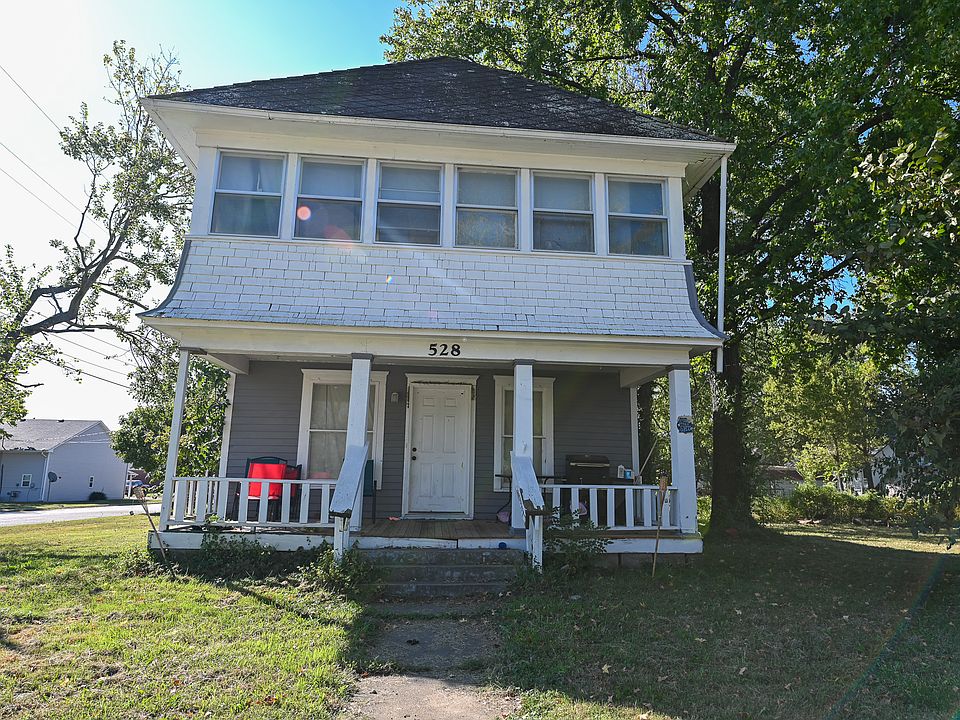 1st image of 528 E Allison St