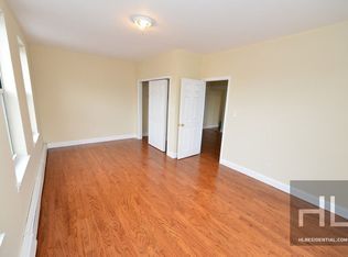 22-03 35th St, Astoria, NY 11105