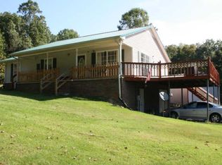 46 Greenbriar Rd, Lawrenceburg, TN 38464