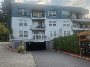 11920 98th Ave NE APT 304, Kirkland, WA 98034