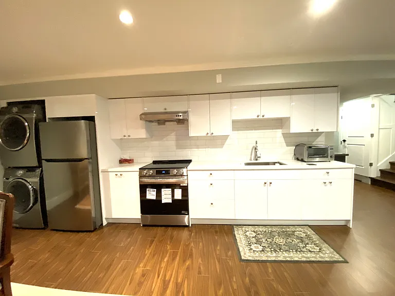 16318 26b Ave #BASEMENT — Photo 2