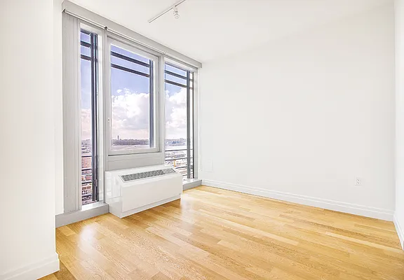 Rented by Mirador Real Estate | media 45