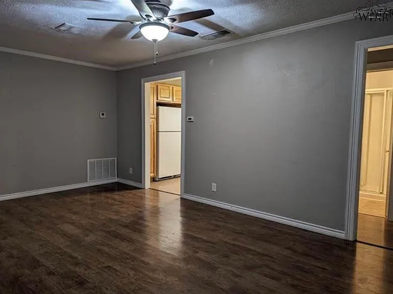 3208 Avenue Q — Photo 10