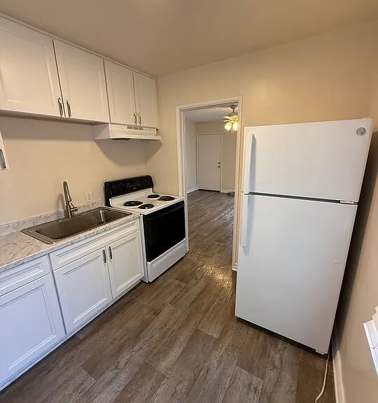 4055 Hamilton St #3 — Photo 7