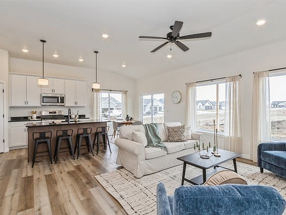 4th image of 741 Kohl Dr