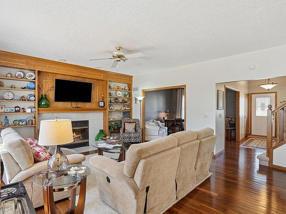 5th image of 3945 Brookwood Ln