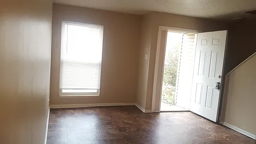 1121 Johnson Ave #2 Photo 1