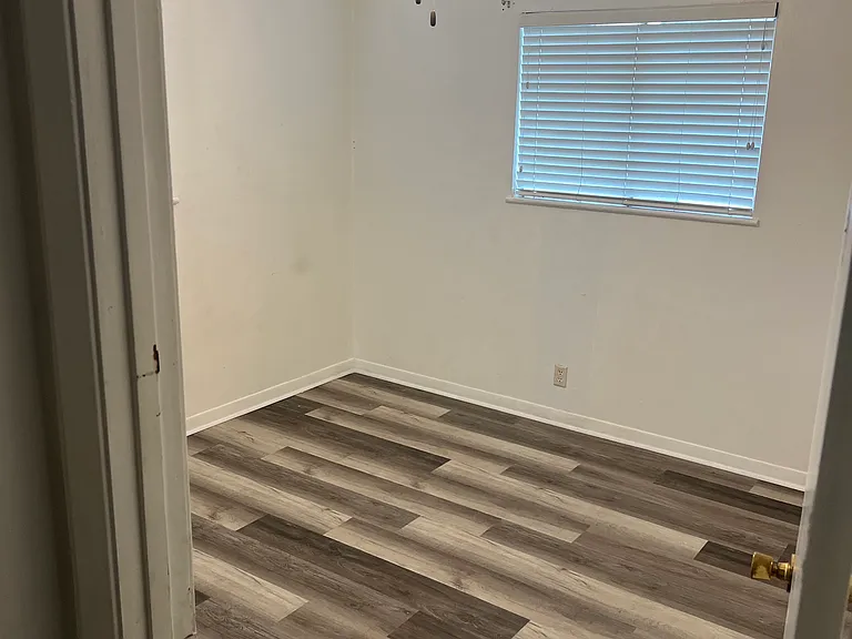 3429 Bowling Ln — Photo 2